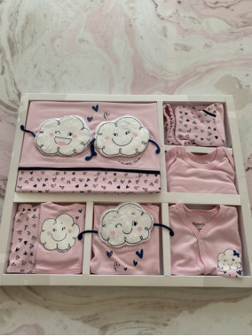 Maxi komplet ubranek dziecięcych z chmurkami różowy Sweet 157