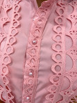Sukienka koronkowa z paskiem bez rękawów różowa Michasia 09 - photo #4