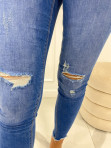 Spodnie jeansowe z dziurami i przetarciami niebieskie Lomna 09 - photo #4