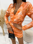 Sukienka mini na długi rękaw i dekoltem wzór marmuru pomarańczowa Assla 90 - photo #5