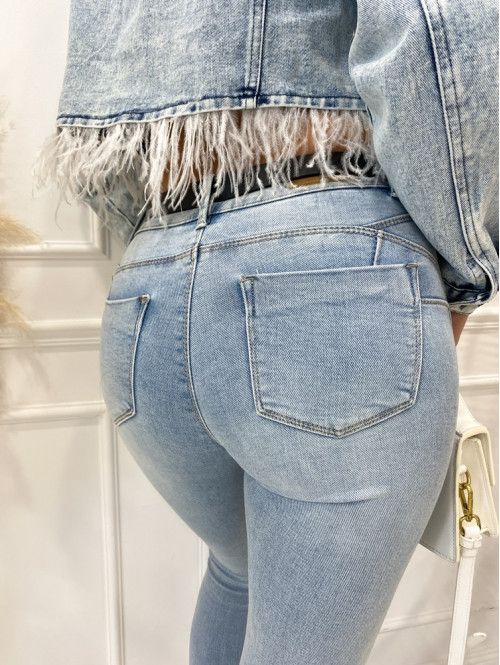 Spodnie jeansowe jasne z paskiem w perełki Zando 26 - photo #4