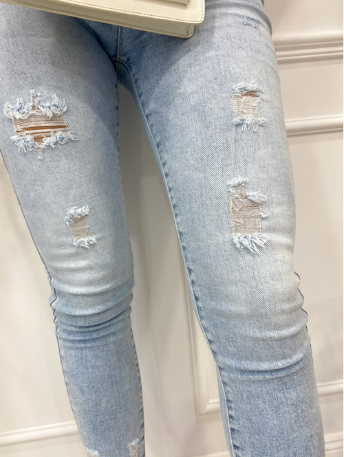 Spodnie jeansowe jasne z paskiem i srebrną saszetką Silbe 26 - photo #2