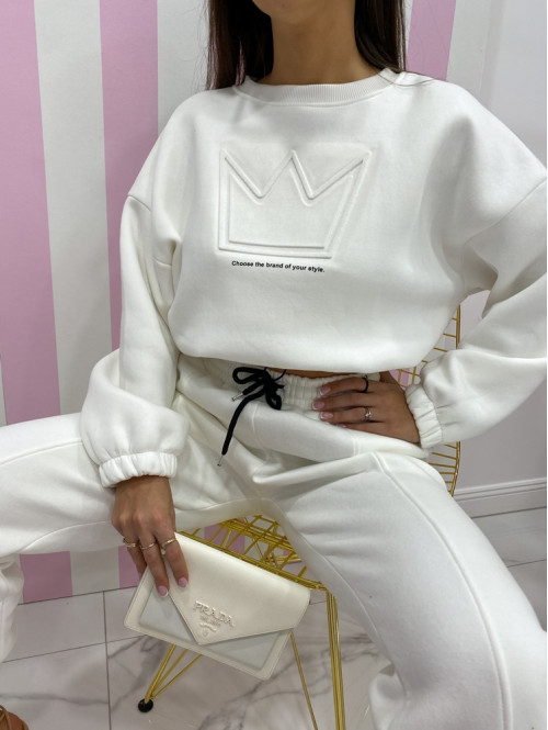 Kremowy komplet dresowy bluza + spodnie z naszywką korony Werisa 130 - photo #35