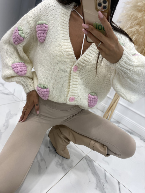 Sweter z różową poziomką 3D kremowy Lessa 31 - photo #6