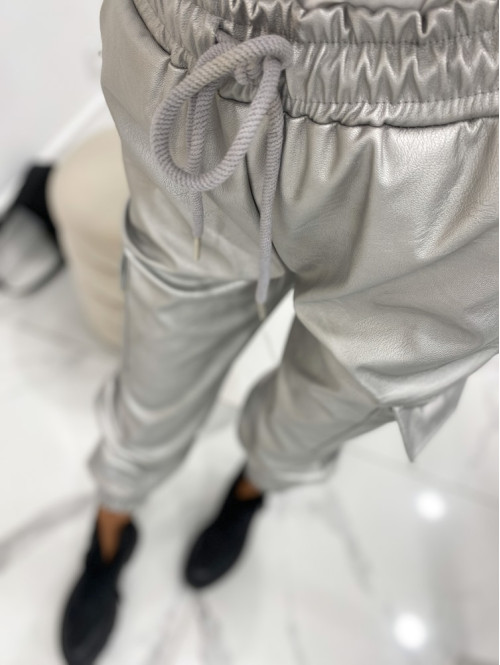 Spodnie bojówki eko-skóra  srebrne Amigo 09 - photo #7