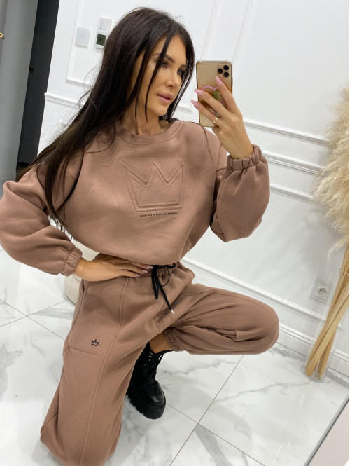 Mleczna czekolada komplet dresowy bluza + spodnie z naszywką korony Werisa 130 - photo #61