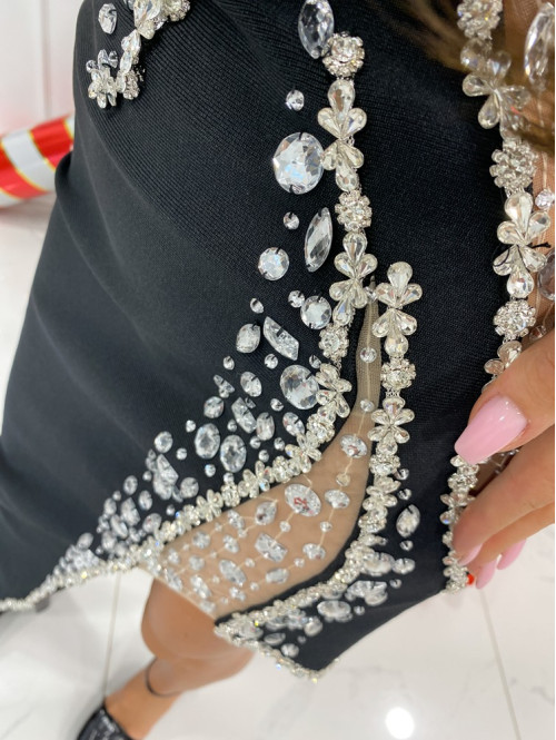 Sukienka maxi zdobiona kryształkami z rozporkiem Nevela 09 - photo #5