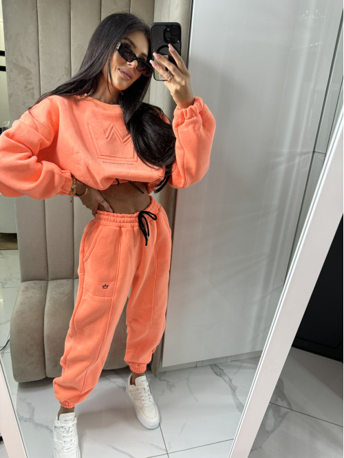 Neonowy pomarańczowy komplet dresowy bluza + spodnie z naszywką korony Werisa 130 - photo #33