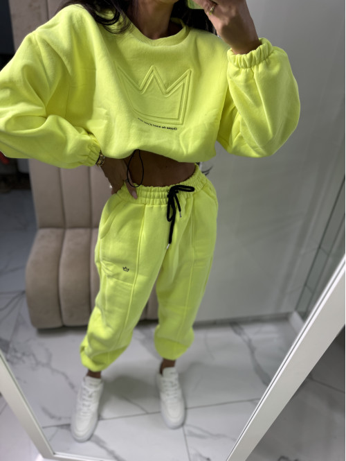 Neonowy żółty komplet dresowy bluza + spodnie z naszywką korony Werisa 128 - photo #34