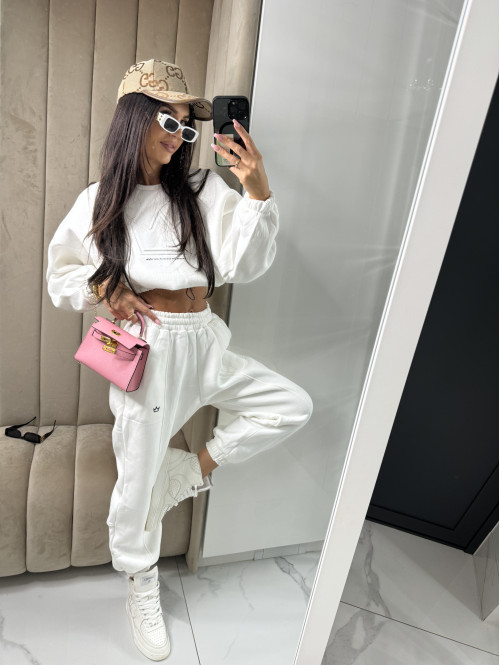 Kremowy komplet dresowy bluza + spodnie z naszywką korony Werisa 130 - photo #14