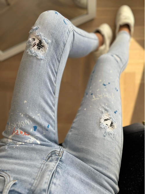 Spodnie jeansowe zdobione farbą i przetarciami Malari 26 - photo #3