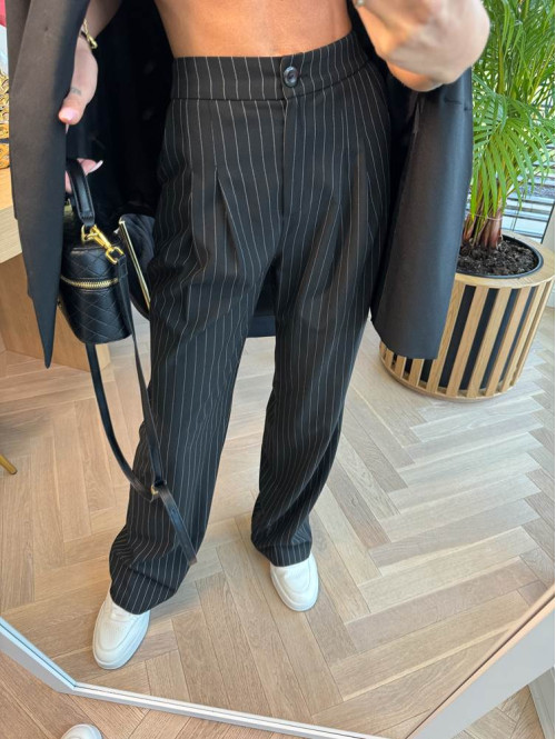 Spodnie z gumką z tyłu Sweet Elegance w paski czarne 29 - photo #6