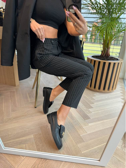 Spodnie eleganckie z imitacją kieszonek Admirable czarne w paski 29 - photo #11