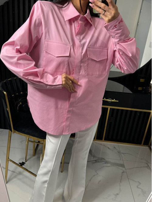 Koszula zdobiona haftem buziaczka na kołnierzyku Besos różowa 25 - photo #0