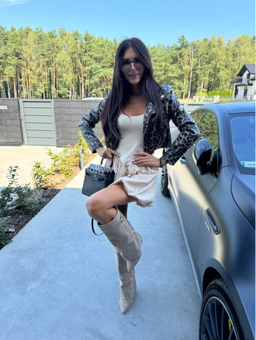 Kozaki zamszowe na słupku z wywniętą cholewką beżowe RELLA - photo #17