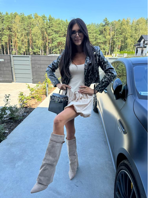 Kozaki zamszowe na słupku z wywniętą cholewką beżowe RELLA - photo #18