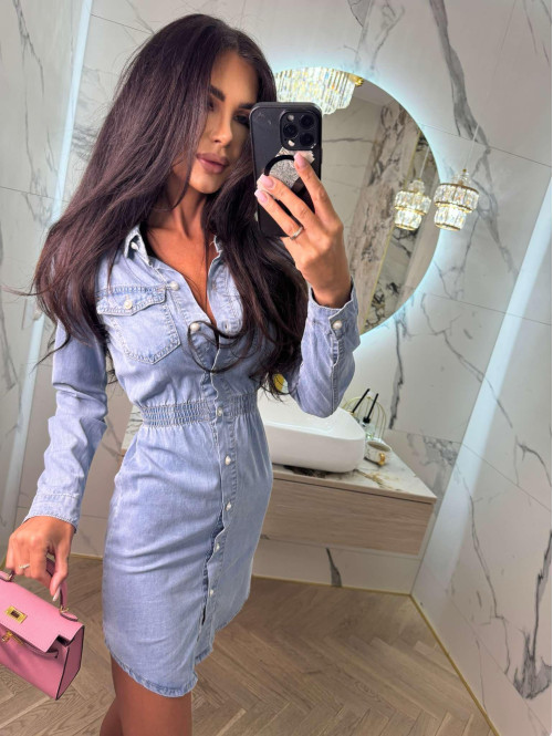 Sukienka mini jeansowa zapinana na perłowe guziki OKTAVIA jasny jeans 26 - photo #0