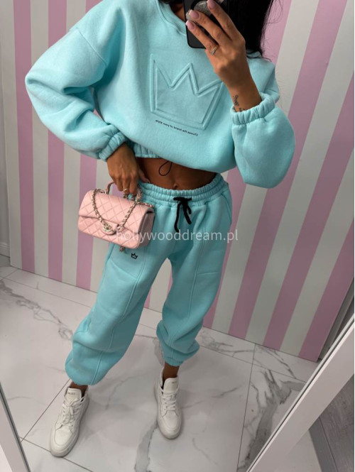 Błękitny komplet dresowy bluza + spodnie z naszywką korony Werisa 130 - photo #40