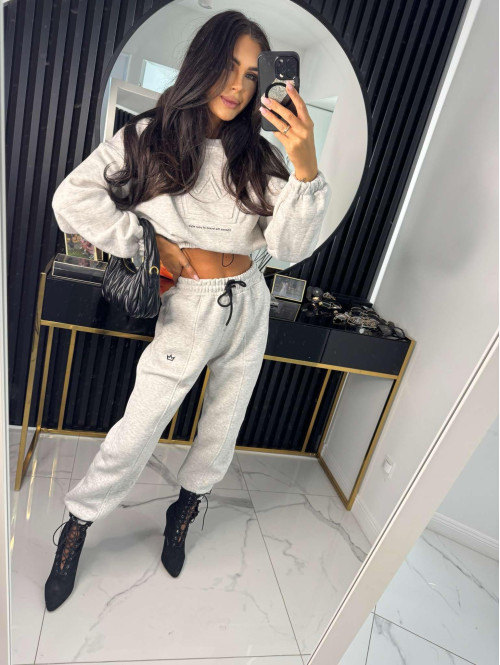 Szary melanż komplet dresowy bluza + spodnie z naszywką korony Werisa 130 - photo #13