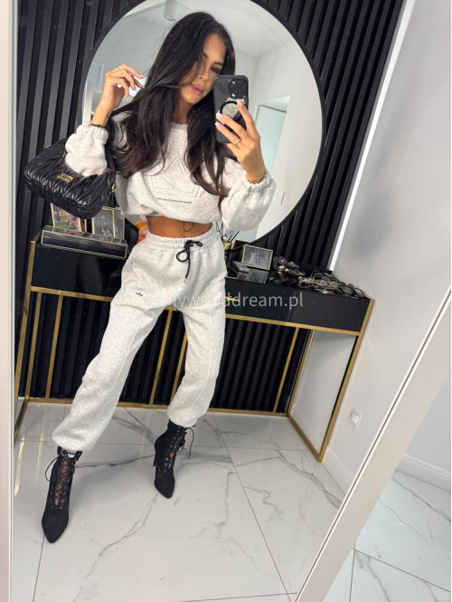 Szary melanż komplet dresowy bluza + spodnie z naszywką korony Werisa 130 - photo #20