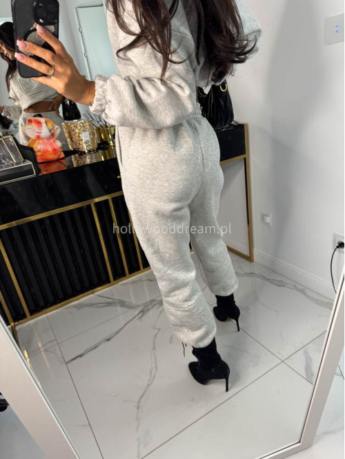 Szary melanż komplet dresowy bluza + spodnie z naszywką korony Werisa 130 - photo #25