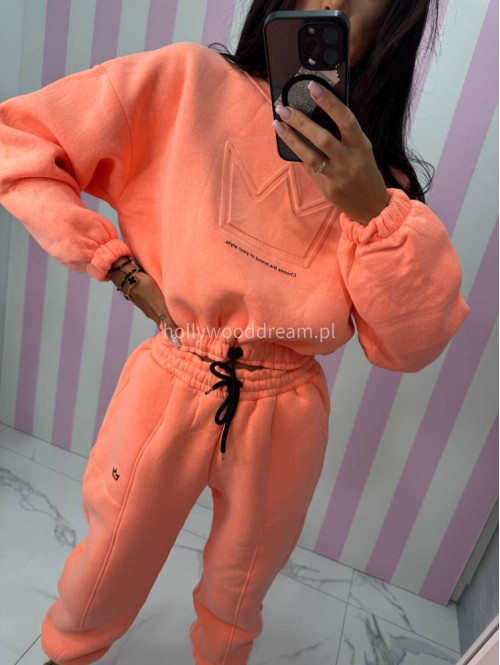 Neonowy pomarańczowy komplet dresowy bluza + spodnie z naszywką korony Werisa 130 - photo #22