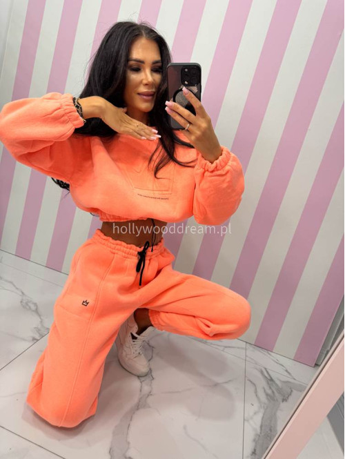 Neonowy pomarańczowy komplet dresowy bluza + spodnie z naszywką korony Werisa 130 - photo #27