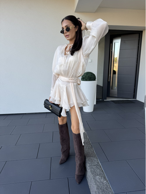 Kombinezon al'a sukienka połyskująca z opływającego materiału JENNY morelowa 09 - photo #25