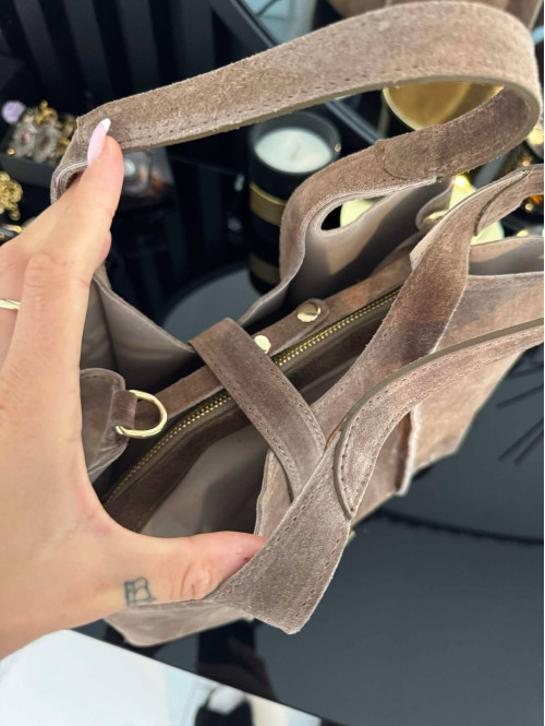Torebka zamszowa shopper mała z literą ,,T'' GINA jasny brąz - photo #2