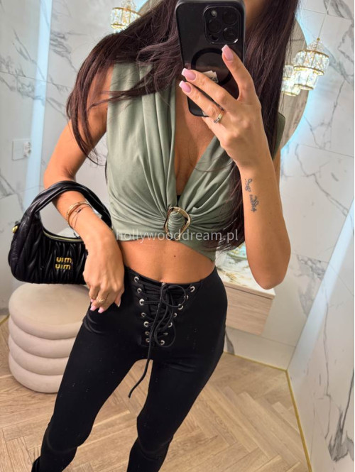 Bluzka krótka z głębokim dekoltem i ozdobą w talii KAJA khaki 19 - photo #7