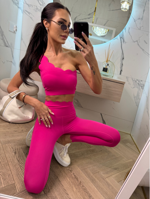 !!PRE-ORDER!! WYSYŁKA PO 30.05!! Komplet top na jedno ramię + legginsy wykończony falbaną Jodi neonowy róż 89