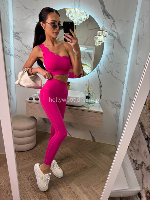 !!PRE-ORDER!! WYSYŁKA PO 30.05!! Komplet top na jedno ramię + legginsy wykończony falbaną Jodi neonowy róż 89 - photo #2