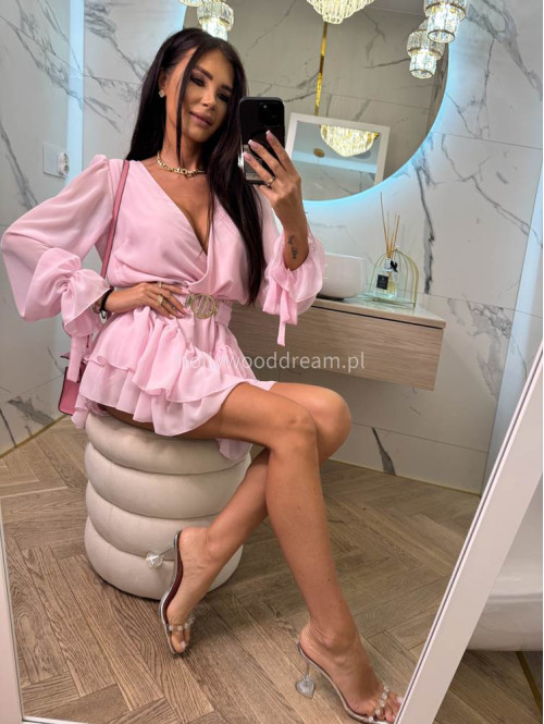 Sukienko-kombinezon z falbanami i paskiem GRETA cukierkowy róż 39 - photo #16