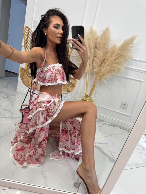 Komplet top+ spódnica maxi z falbanami w kwiaty VIKI kremowo-różowy 48 - photo #15