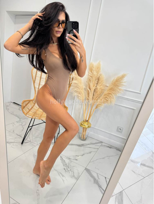 Body z usztywnianymi miseczkami i odkrytymi plecami ALAN mleczna czekolada 163 - photo #1