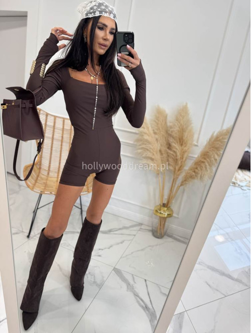 Kombinezon prążkowany krótki na długi rękaw z dekoltem karo VANESSA czekoladowy 48 - photo #10