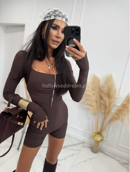 Kombinezon prążkowany krótki na długi rękaw z dekoltem karo VANESSA czekoladowy 48 - photo #12