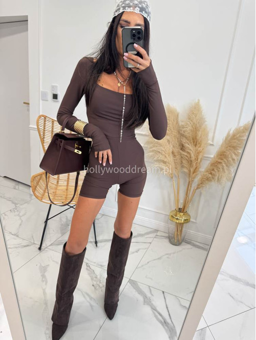 Kombinezon prążkowany krótki na długi rękaw z dekoltem karo VANESSA czekoladowy 48 - photo #14