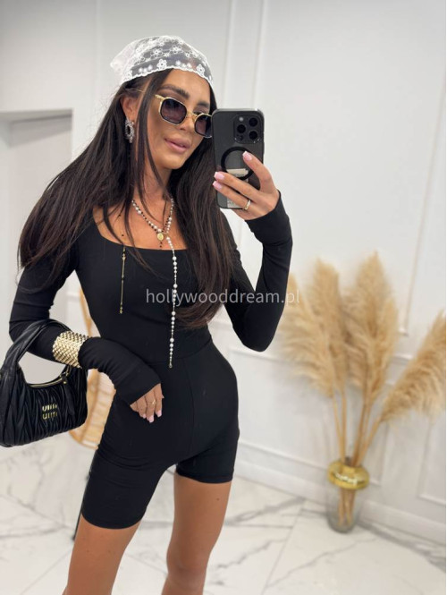 Kombinezon prążkowany krótki na długi rękaw z dekoltem karo VANESSA czarny 48 - photo #11