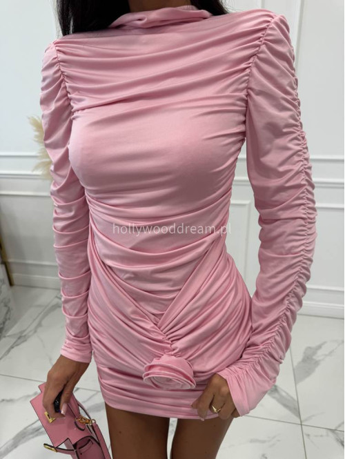 PRE ORDER Sukienka mini z golfem i ozdobą w kształcie róży MEGI różowa 89 - photo #14