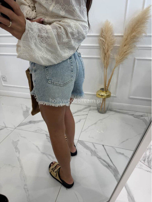 Spodenki jeansowe krótkie z przetarciami KAMILO jasny jeans 94 - photo #10