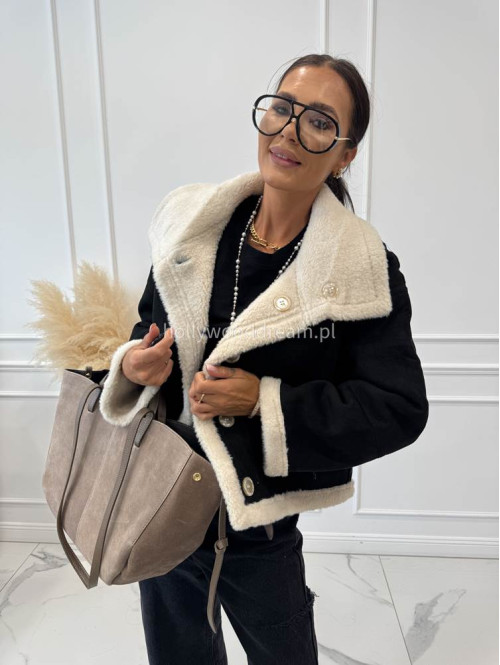 Kurtka zamszowa dwustronna z kożuszkiem czarno-kremowa WENDY - photo #16