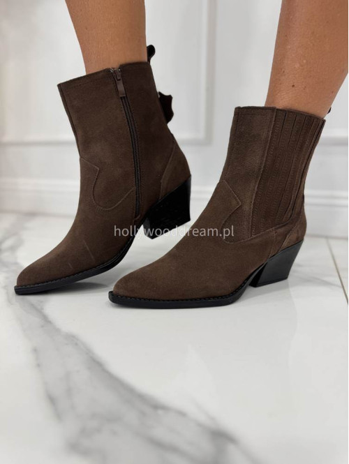 Buty kowbojki krótkie w szpic zamszowe brązowe TYMON - photo #7