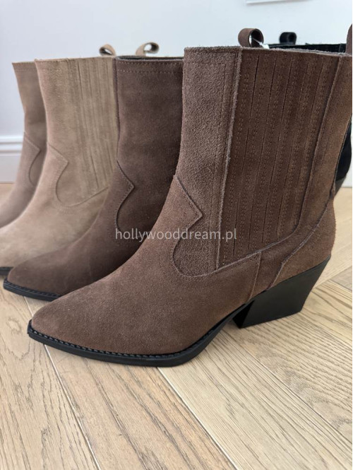 Buty kowbojki krótkie w szpic zamszowe brązowe TYMON - photo #12