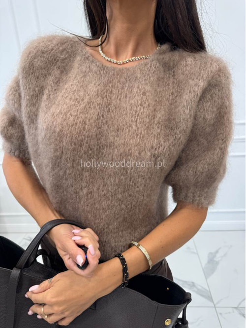 Sweter moherowy z krótkim rękawem i wycięciem na plecach mleczna czekolada PATI - photo #1