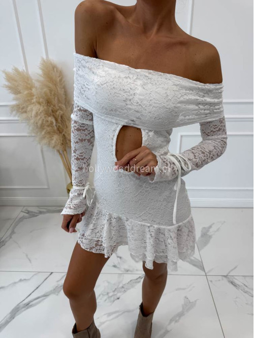 PRE ORDER Sukienka mini koronkowa z podszewką i z wycięciem biała VERA - photo #3