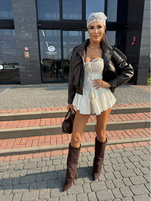 PRE ORDER Sukienko-kombinezon z guzikami i falbaną kremowy PRINCESS - photo #48