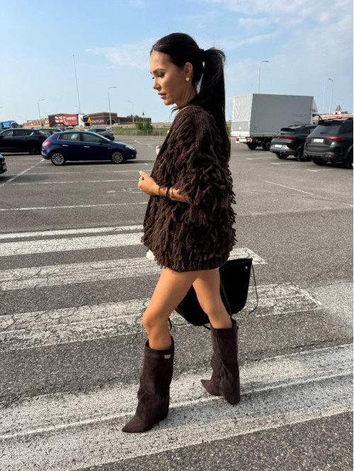 Sweter z ozdobnymi frędzlami Nari czekoladowy 06 - photo #31