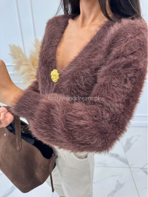 Sweter z długim włosiem i złotymi guzikami czekoladowy ADAM - photo #14