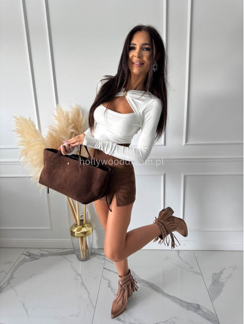 Bluzka z wycięciem w łódkę na dekolcie i ozdobą biała ANGELIKA 30 - photo #13